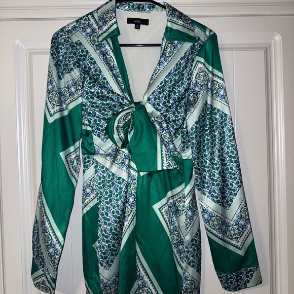 Lulu’s Traveling Spirit Green Satin Scarf Print Tie-Front Mini Dress - Size M - Picture 3 of 5